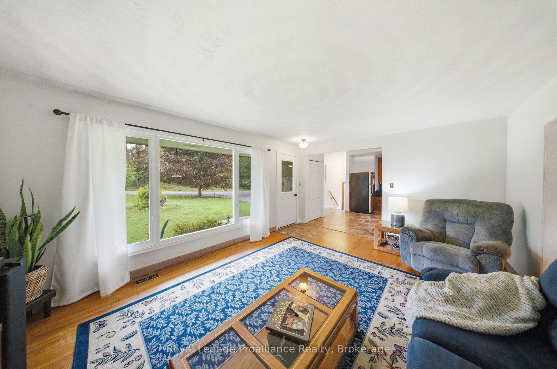 Photo 12 of 8161 Danforth Street W, Hamilton Township, Baltimore — HOMEH