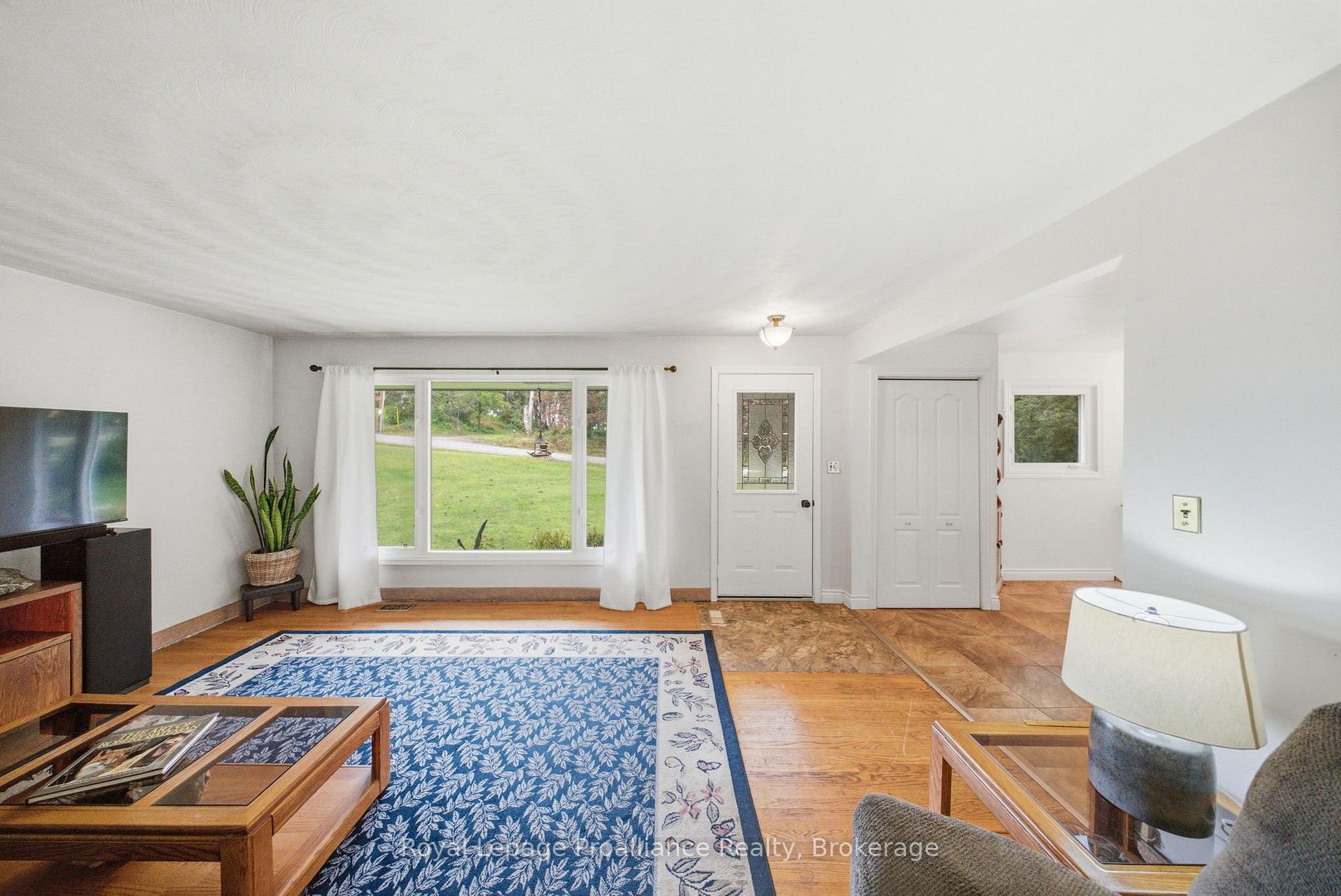 Photo 13 of 8161 Danforth Street W, Hamilton Township, Baltimore — HOMEH