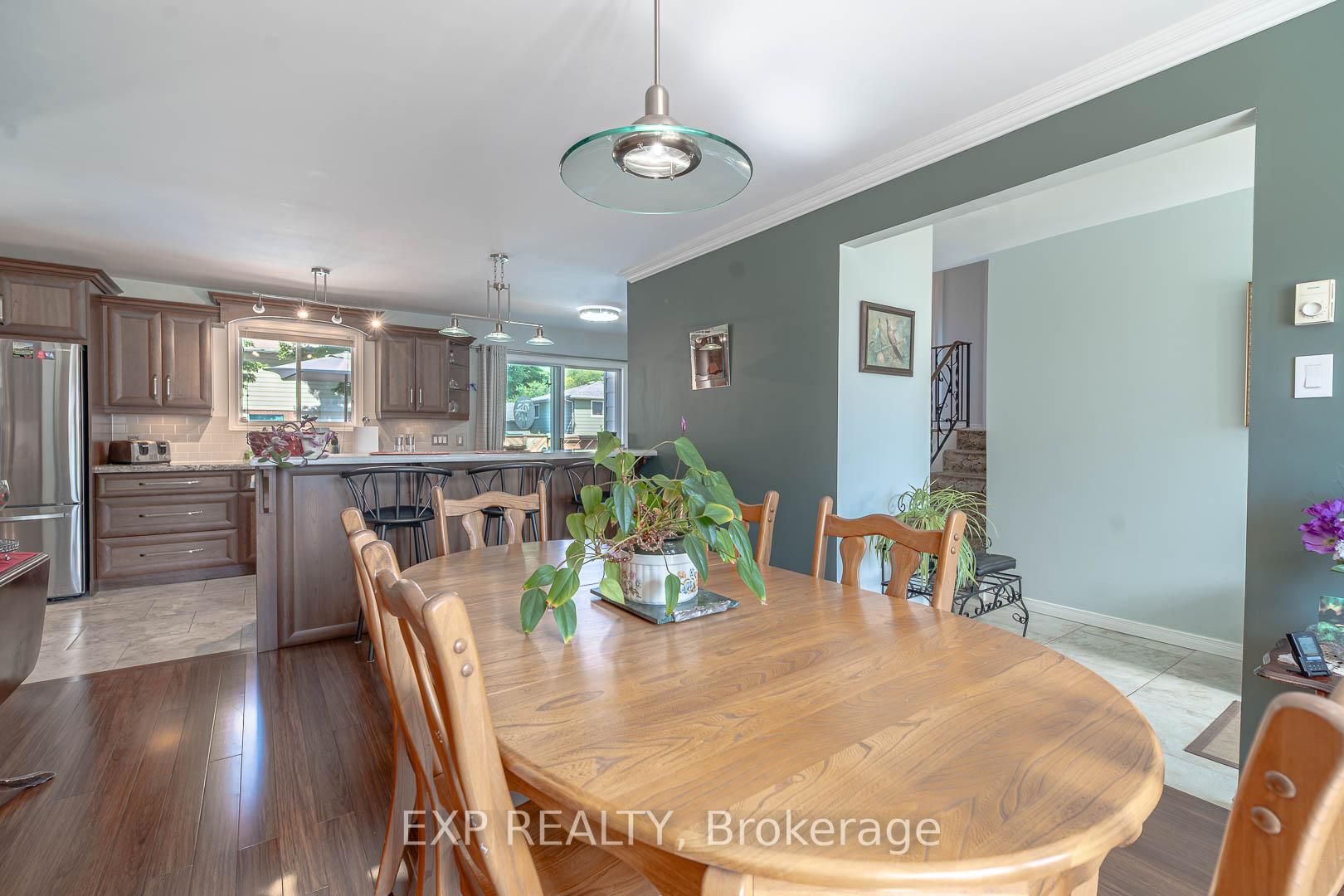 Photo 6 of 10 Kathryn Crescent, North Bay, College Heights — HOMEH