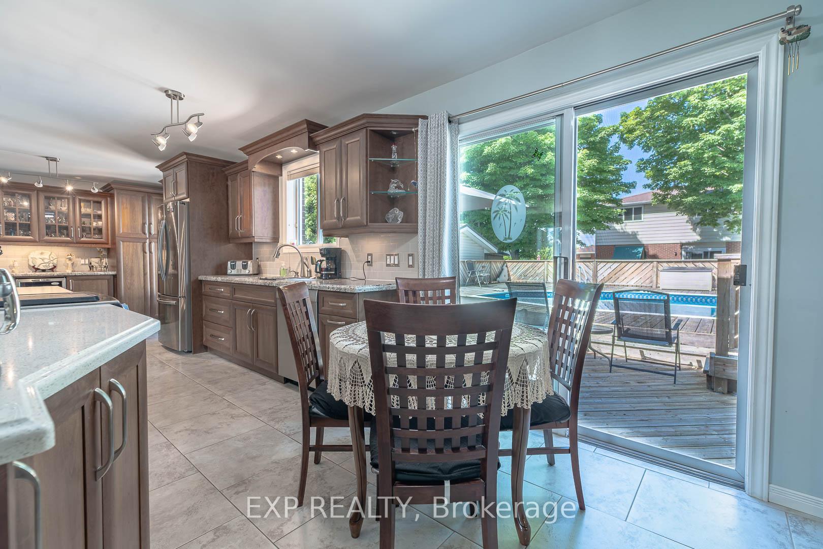 Photo 13 of 10 Kathryn Crescent, North Bay, College Heights — HOMEH