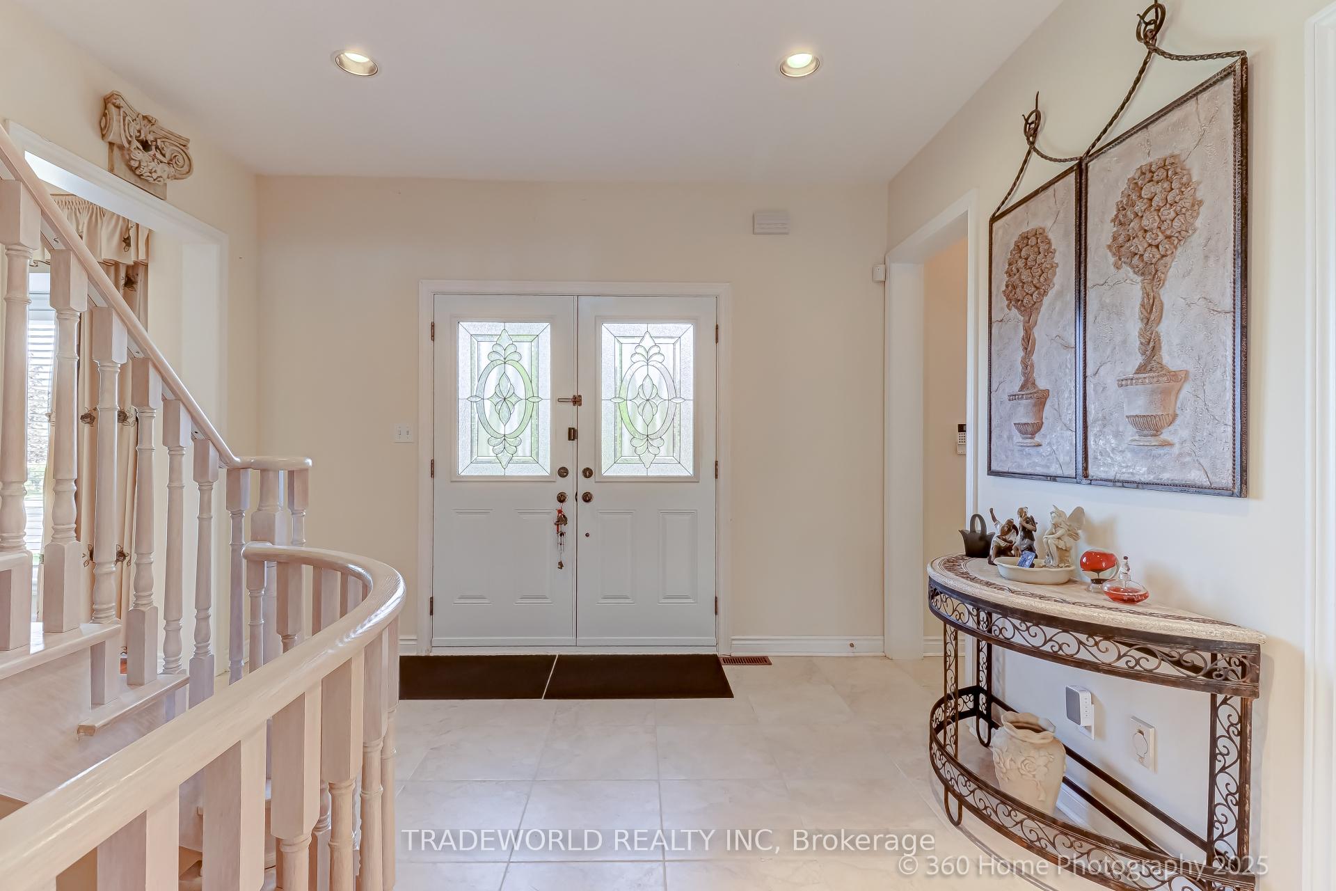 Photo 2 of 80 Eyer Drive, Markham, Cachet — HOMEH