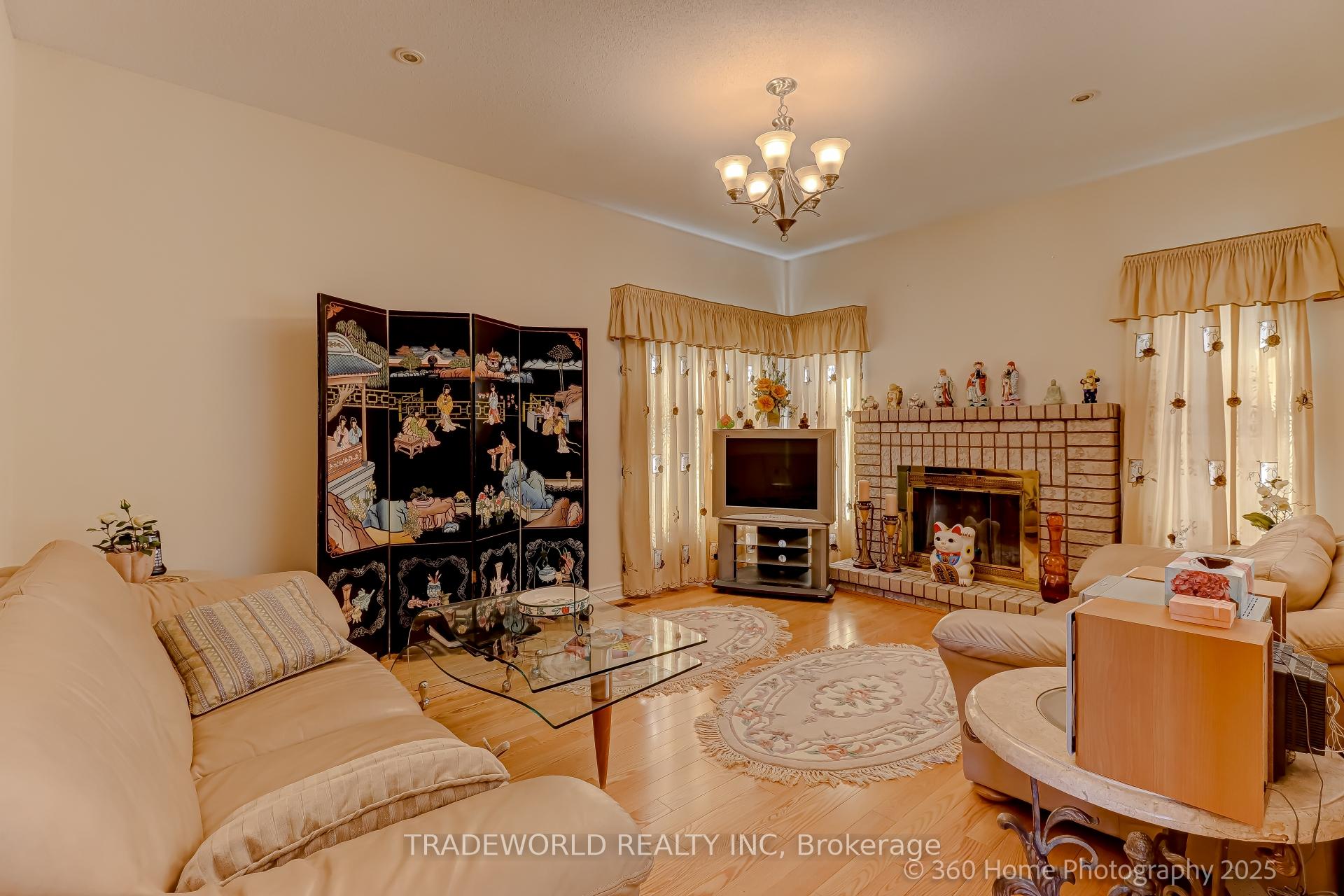Photo 5 of 80 Eyer Drive, Markham, Cachet — HOMEH