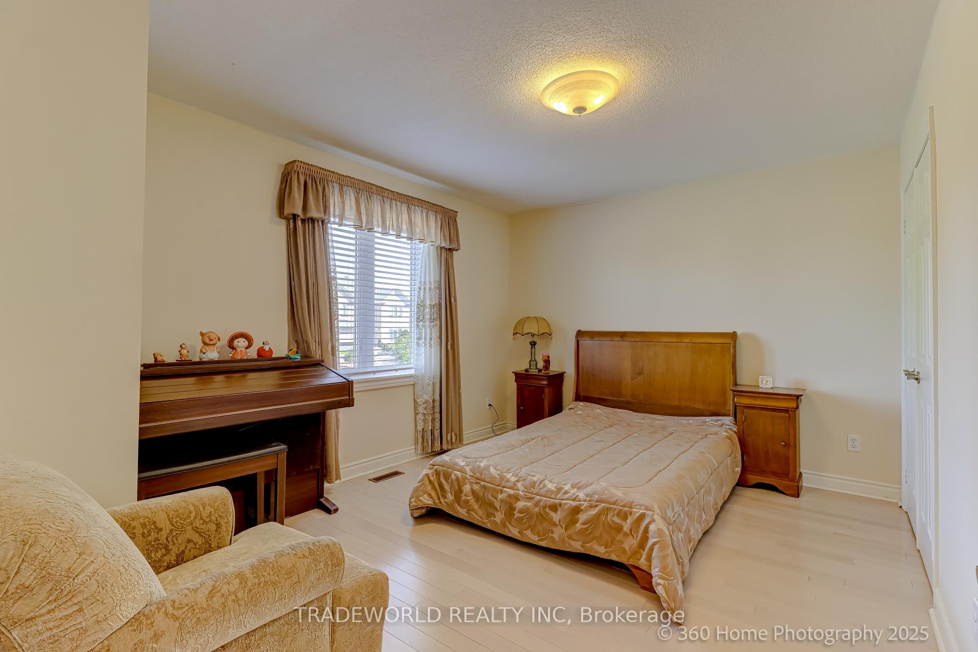 Photo 17 of 80 Eyer Drive, Markham, Cachet — HOMEH