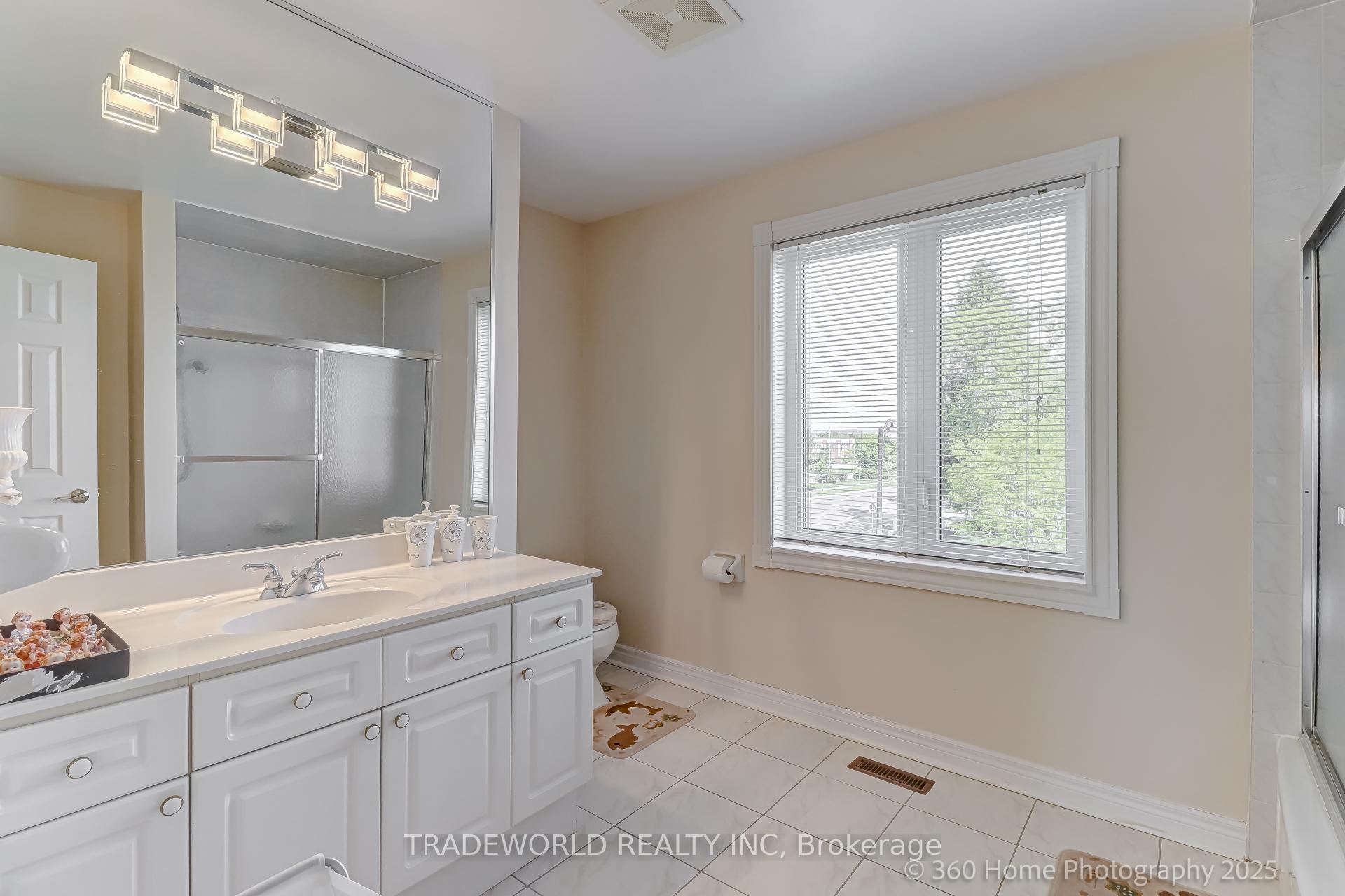 Photo 19 of 80 Eyer Drive, Markham, Cachet — HOMEH