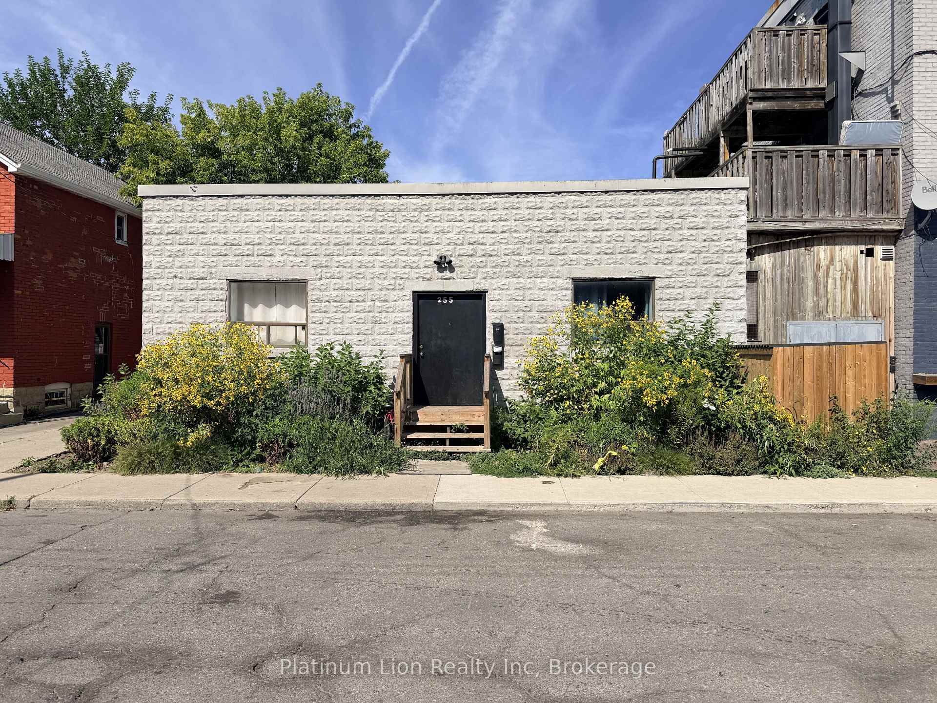 Photo 1 of Unit 5, 255 Emerald Street N, Hamilton, Stinson — HOMEH
