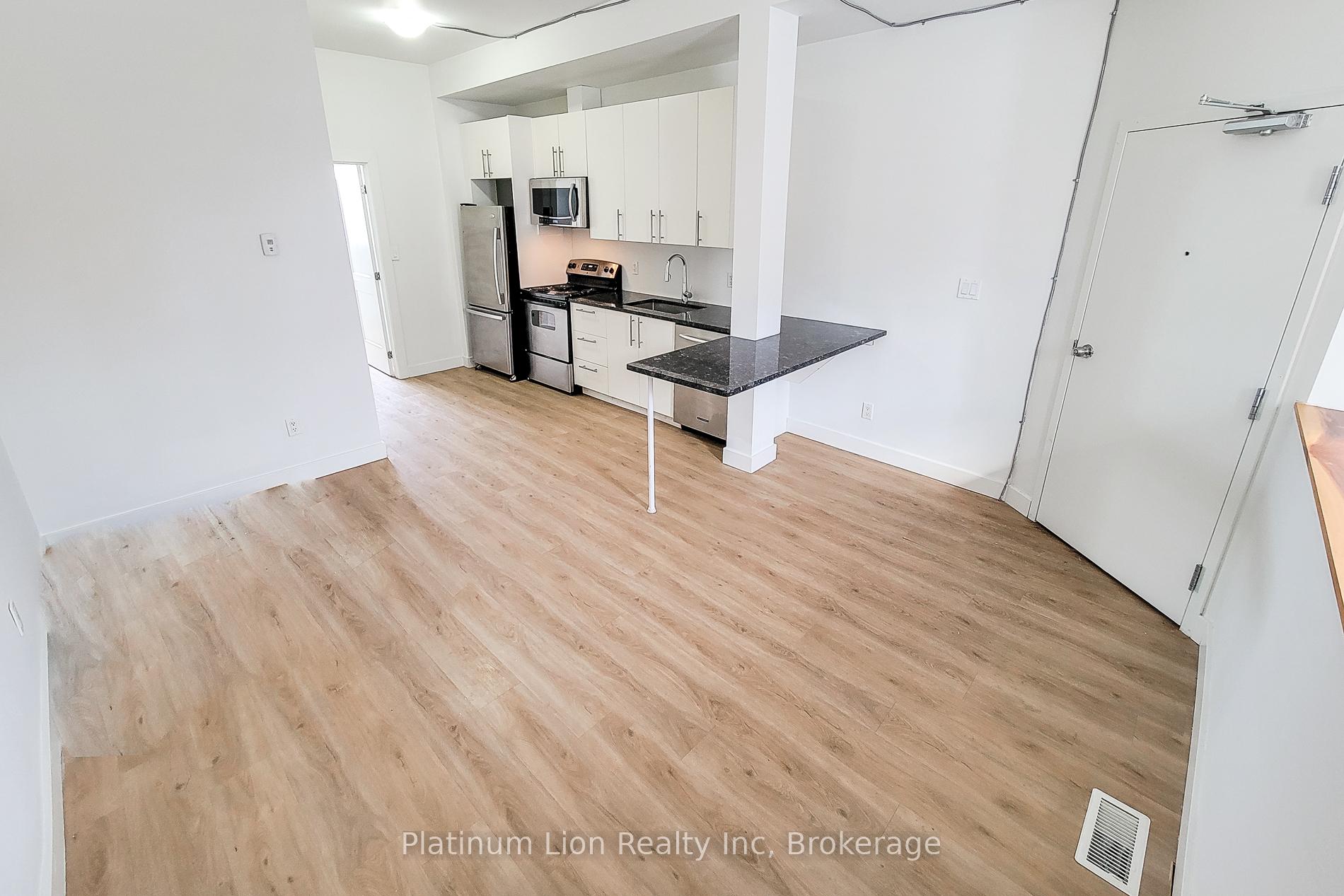 Photo 7 of Unit 5, 255 Emerald Street N, Hamilton, Stinson — HOMEH