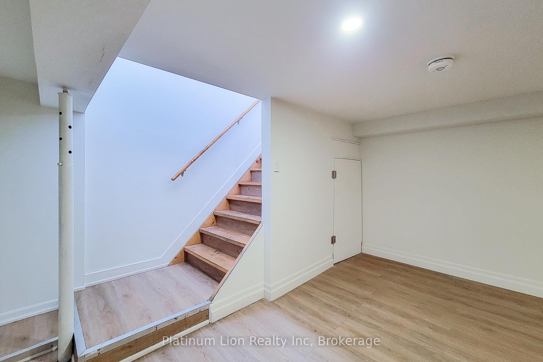 Photo 21 of Unit 5, 255 Emerald Street N, Hamilton, Stinson — HOMEH