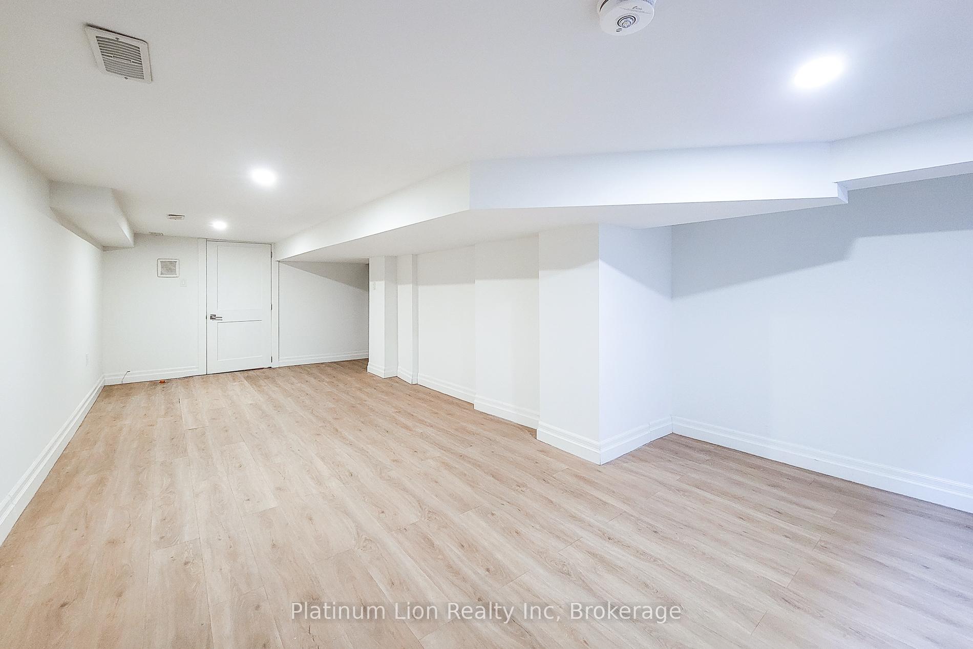 Photo 22 of Unit 5, 255 Emerald Street N, Hamilton, Stinson — HOMEH