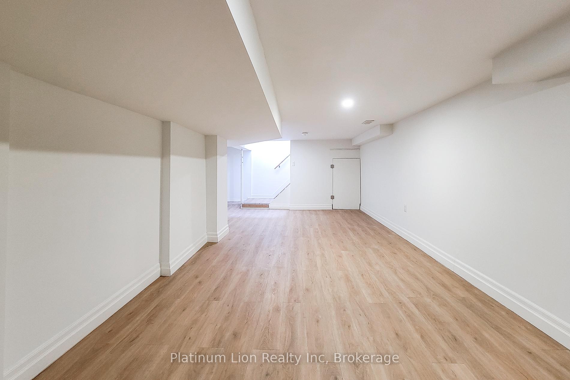 Photo 24 of Unit 5, 255 Emerald Street N, Hamilton, Stinson — HOMEH