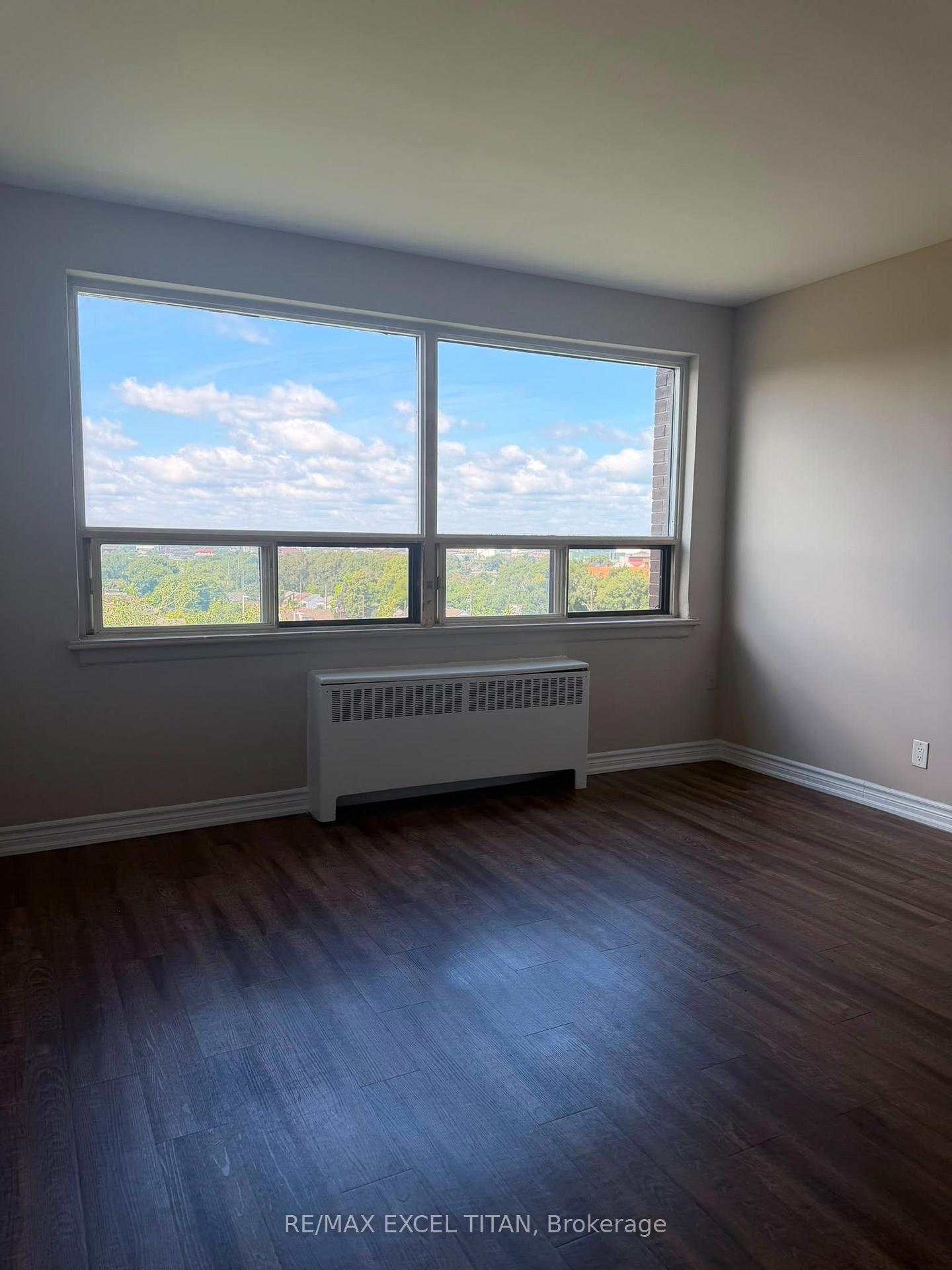 Photo 4 of Unit 739D, 468 Ottawa Street, Hamilton, Corktown — HOMEH