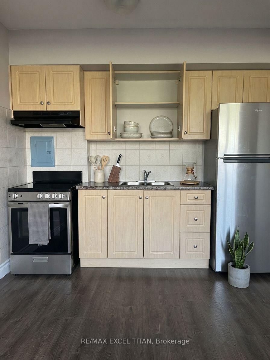 Photo 7 of Unit 739D, 468 Ottawa Street, Hamilton, Corktown — HOMEH