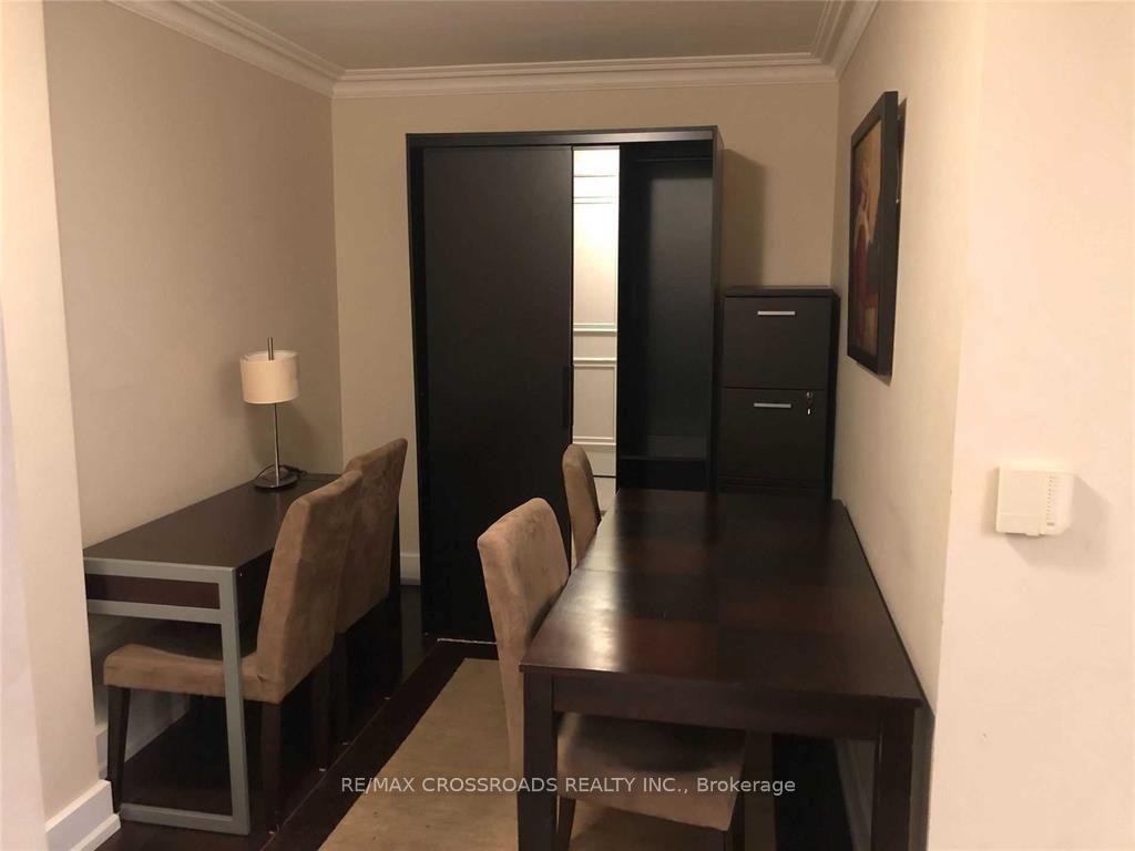 Photo 4 of Unit 530, 650 Sheppard Avenue E, North York, Bayview Village — HOMEH