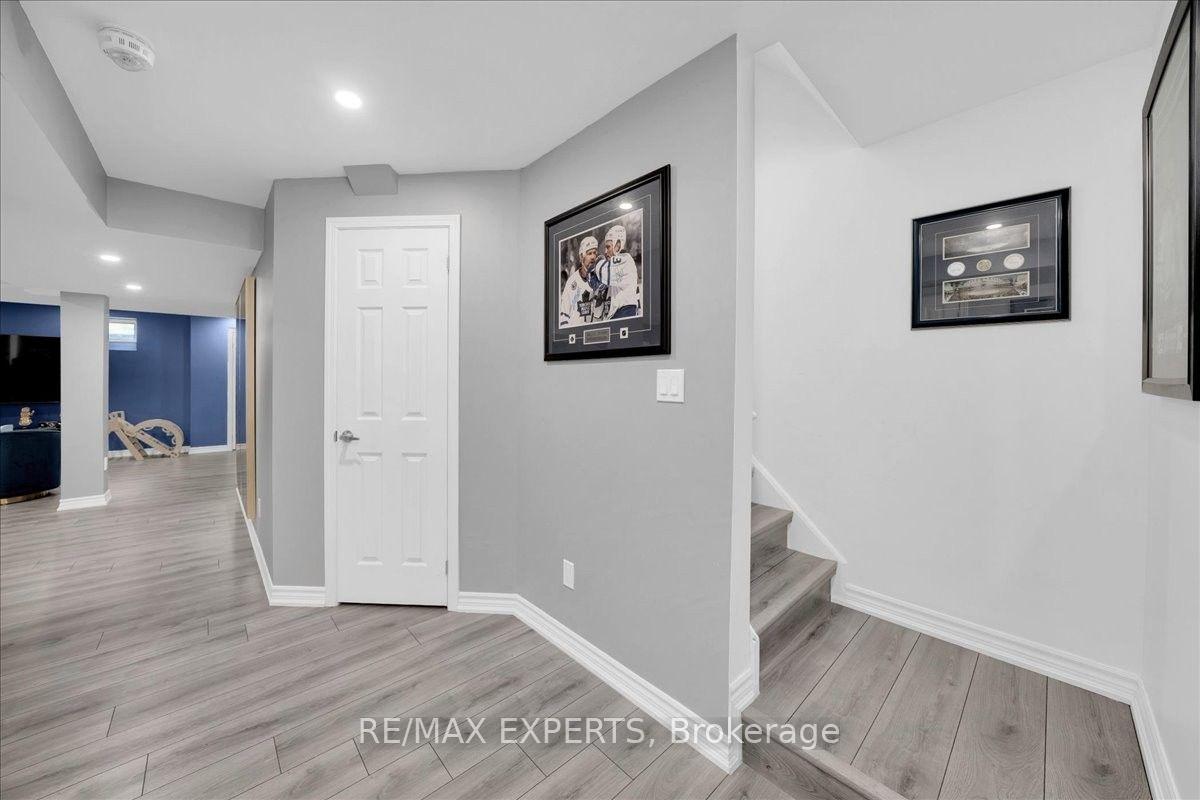 Photo 30 of 320 Barons Street, Vaughan, Kleinburg — HOMEH