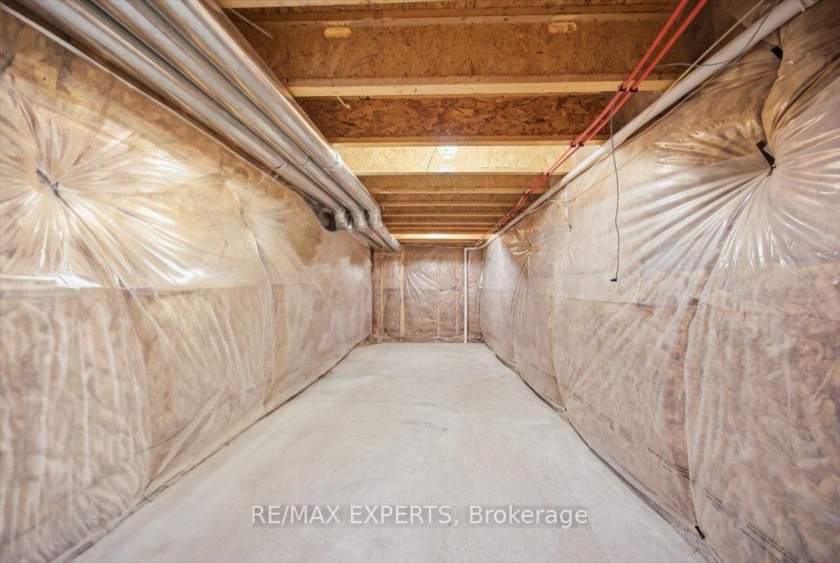 Photo 34 of 320 Barons Street, Vaughan, Kleinburg — HOMEH