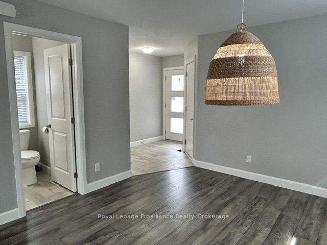Photo 3 of 42 Dewal Place, Belleville, Belleville Ward — HOMEH