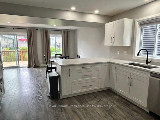 Photo 5 of 42 Dewal Place, Belleville, Belleville Ward — HOMEH