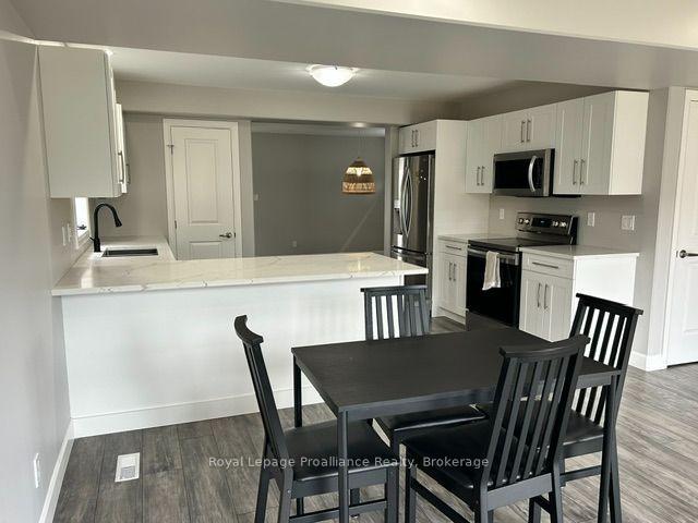 Photo 7 of 42 Dewal Place, Belleville, Belleville Ward — HOMEH