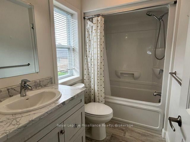 Photo 11 of 42 Dewal Place, Belleville, Belleville Ward — HOMEH