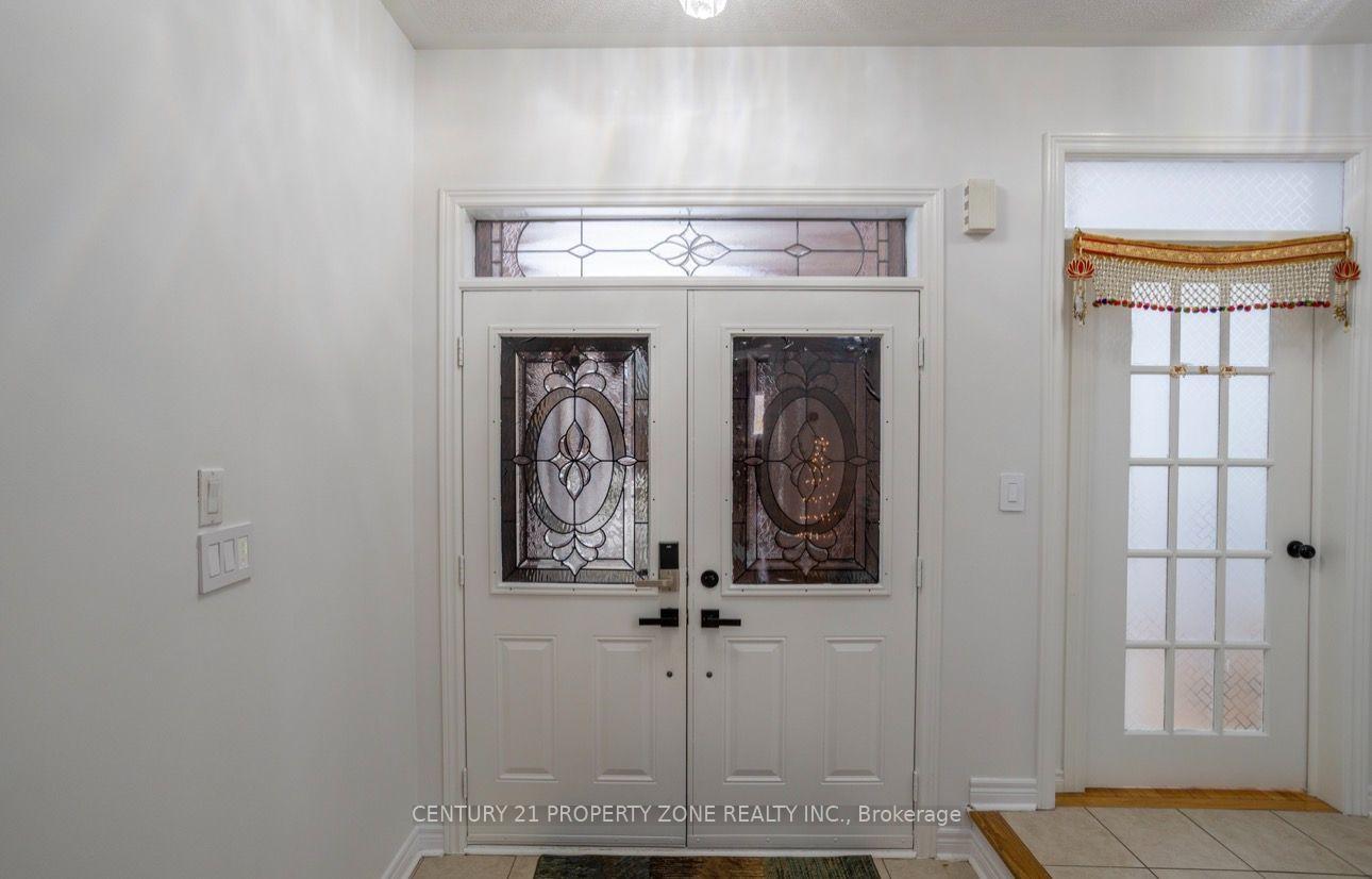 Photo 2 of 31 Game Creek Crescent, Brampton, Northwest Sandalwood Parkway — HOMEH