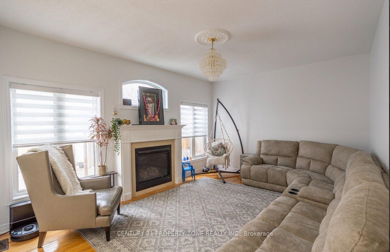 Photo 13 of 31 Game Creek Crescent, Brampton, Northwest Sandalwood Parkway — HOMEH