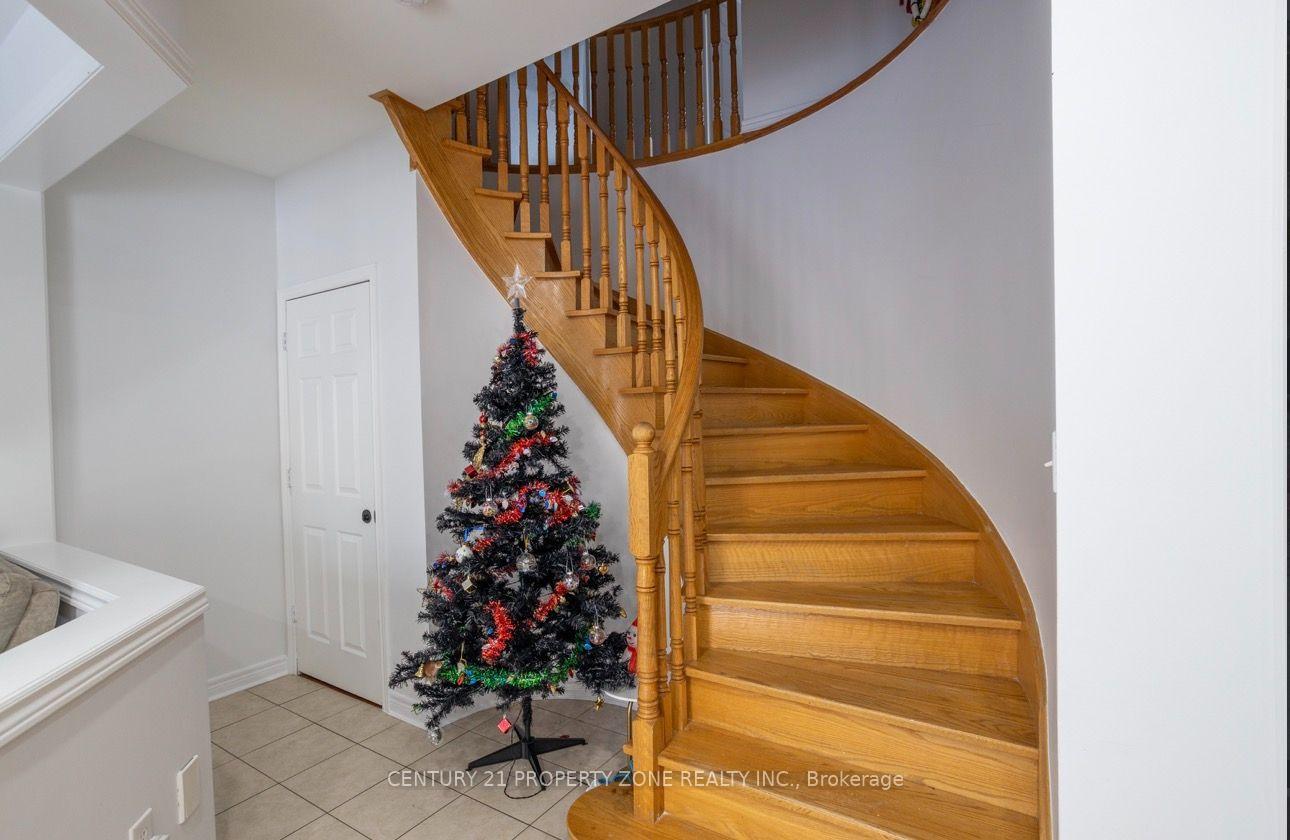 Photo 16 of 31 Game Creek Crescent, Brampton, Northwest Sandalwood Parkway — HOMEH