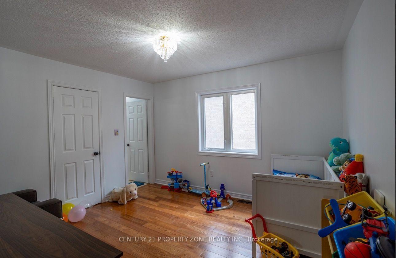 Photo 23 of 31 Game Creek Crescent, Brampton, Northwest Sandalwood Parkway — HOMEH