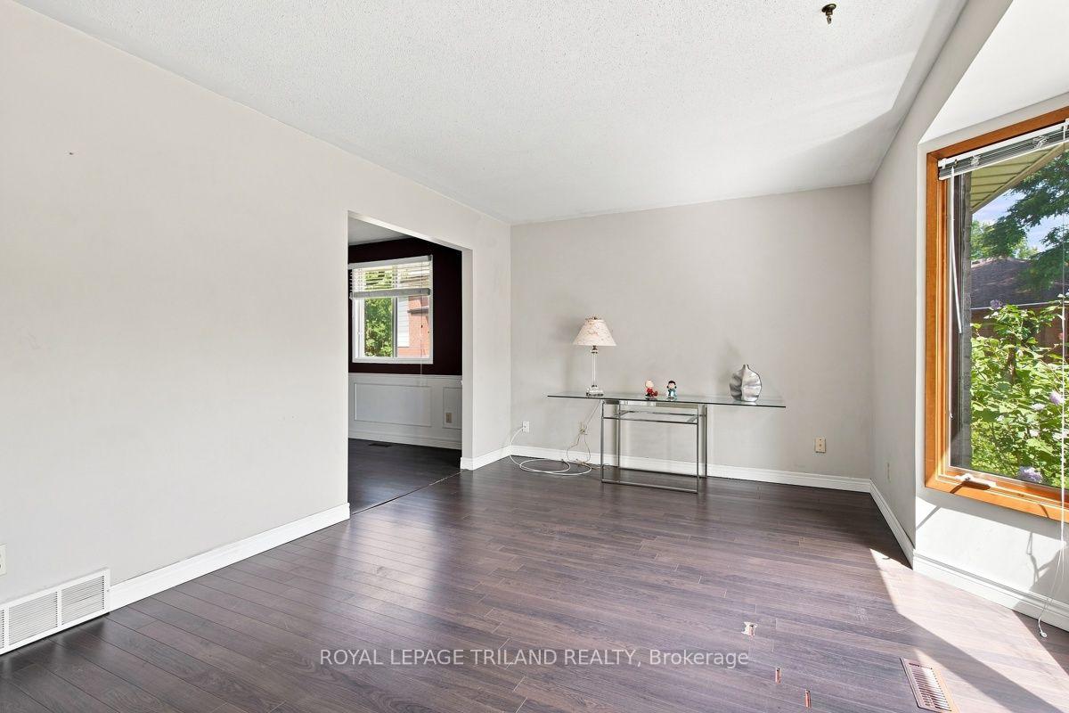 Photo 5 of 184 Chesham Place, London, North K — HOMEH