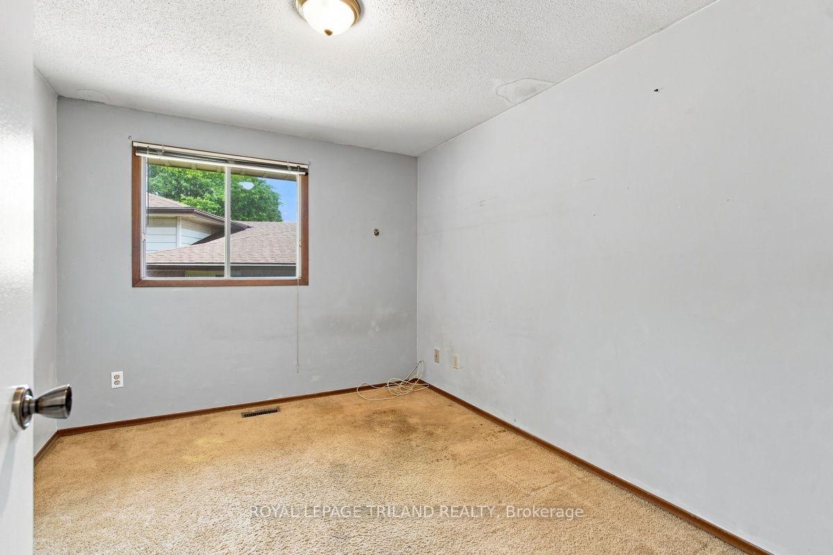 Photo 14 of 184 Chesham Place, London, North K — HOMEH