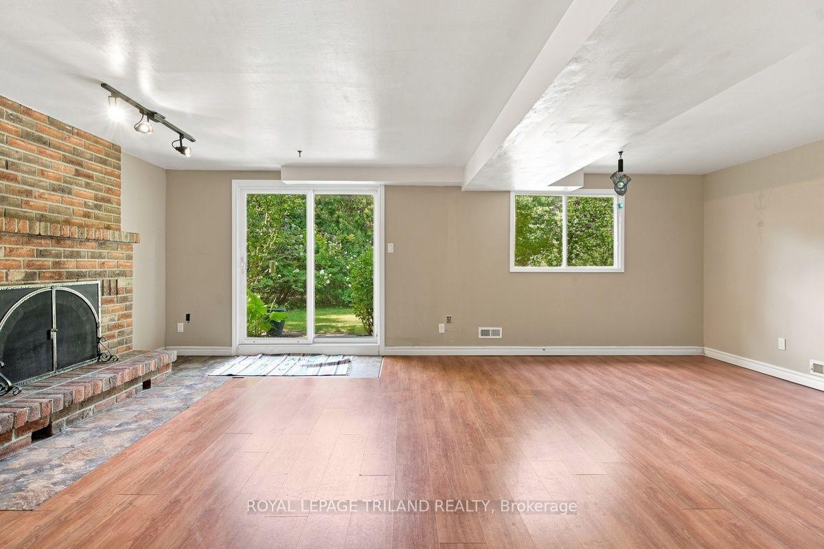 Photo 16 of 184 Chesham Place, London, North K — HOMEH