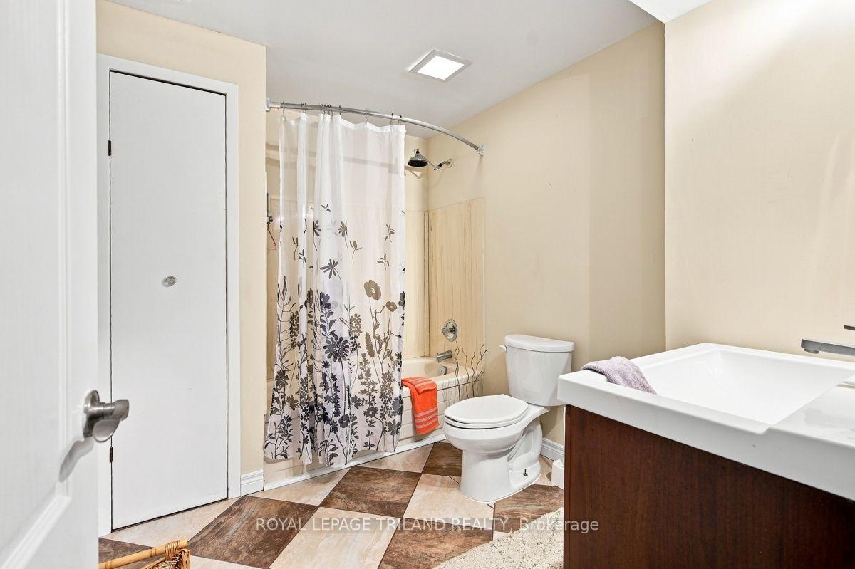 Photo 20 of 184 Chesham Place, London, North K — HOMEH