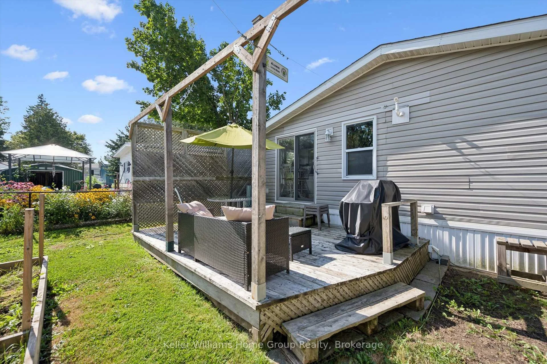 Photo 33 of 9 First Avenue, Centre Wellington, Fergus — HOMEH