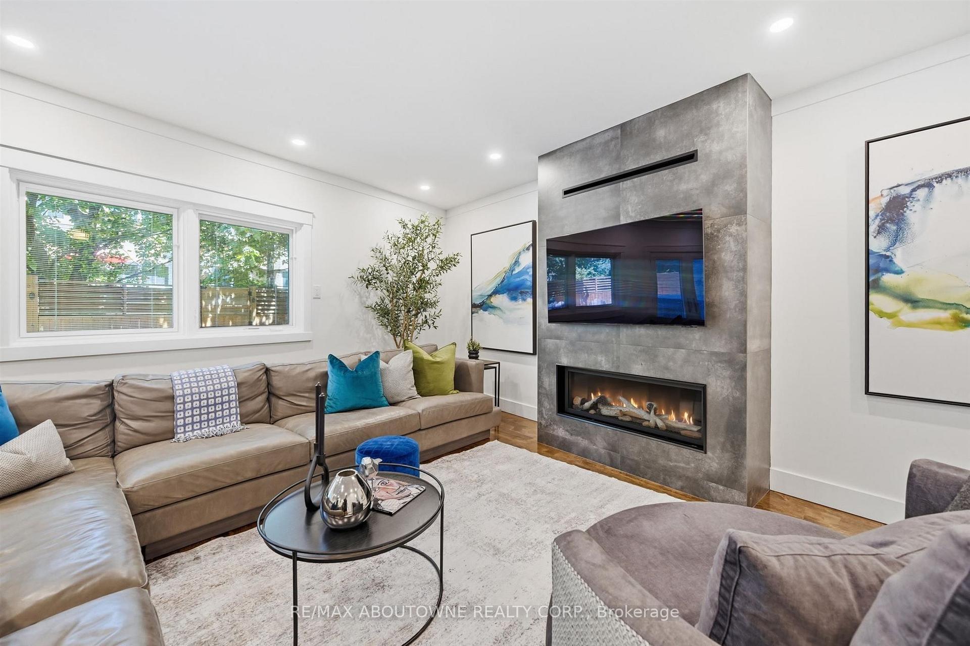 Photo 16 of 25 Southwind Terrace, Oakville, Bronte — HOMEH