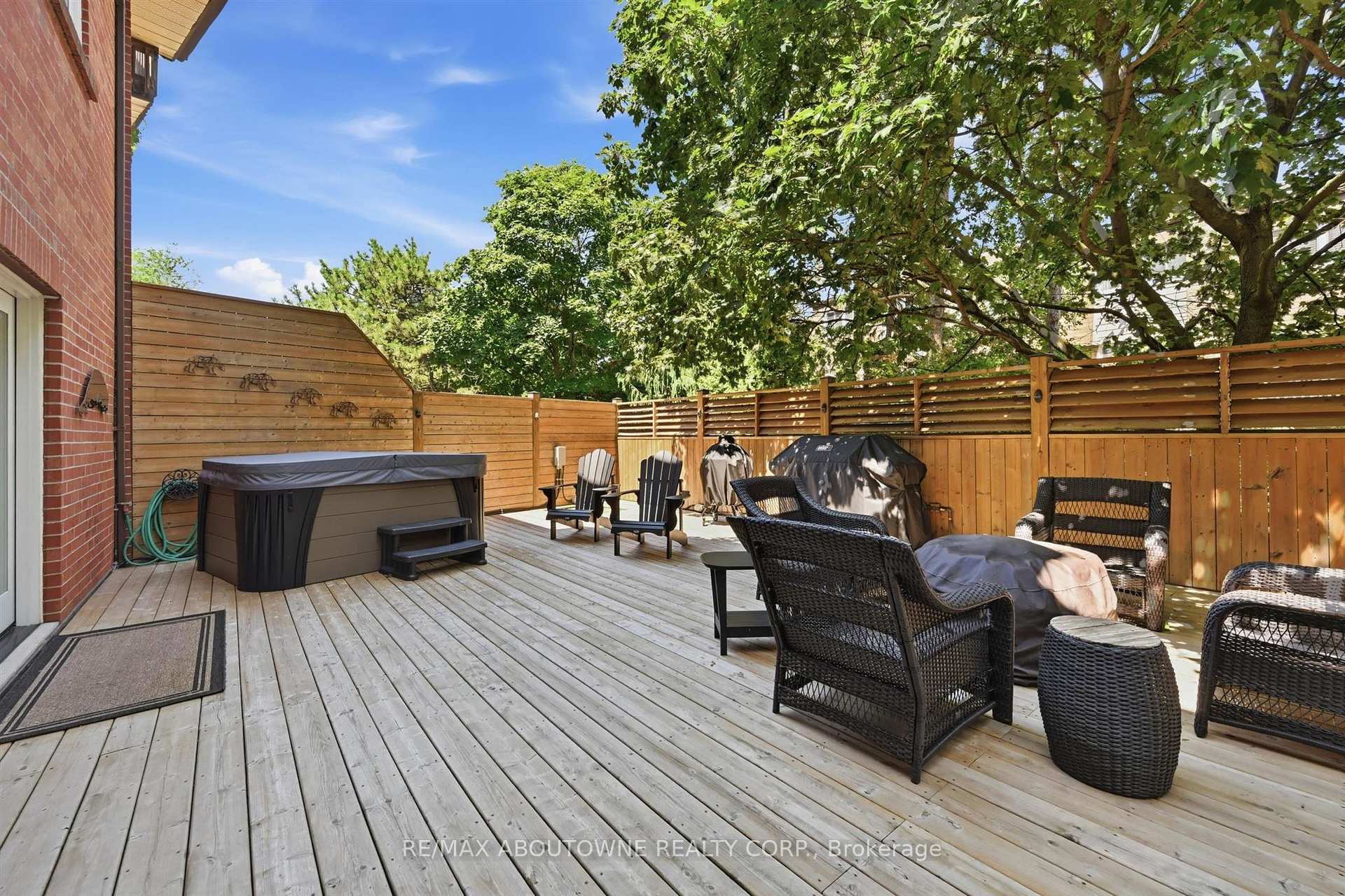 Photo 19 of 25 Southwind Terrace, Oakville, Bronte — HOMEH