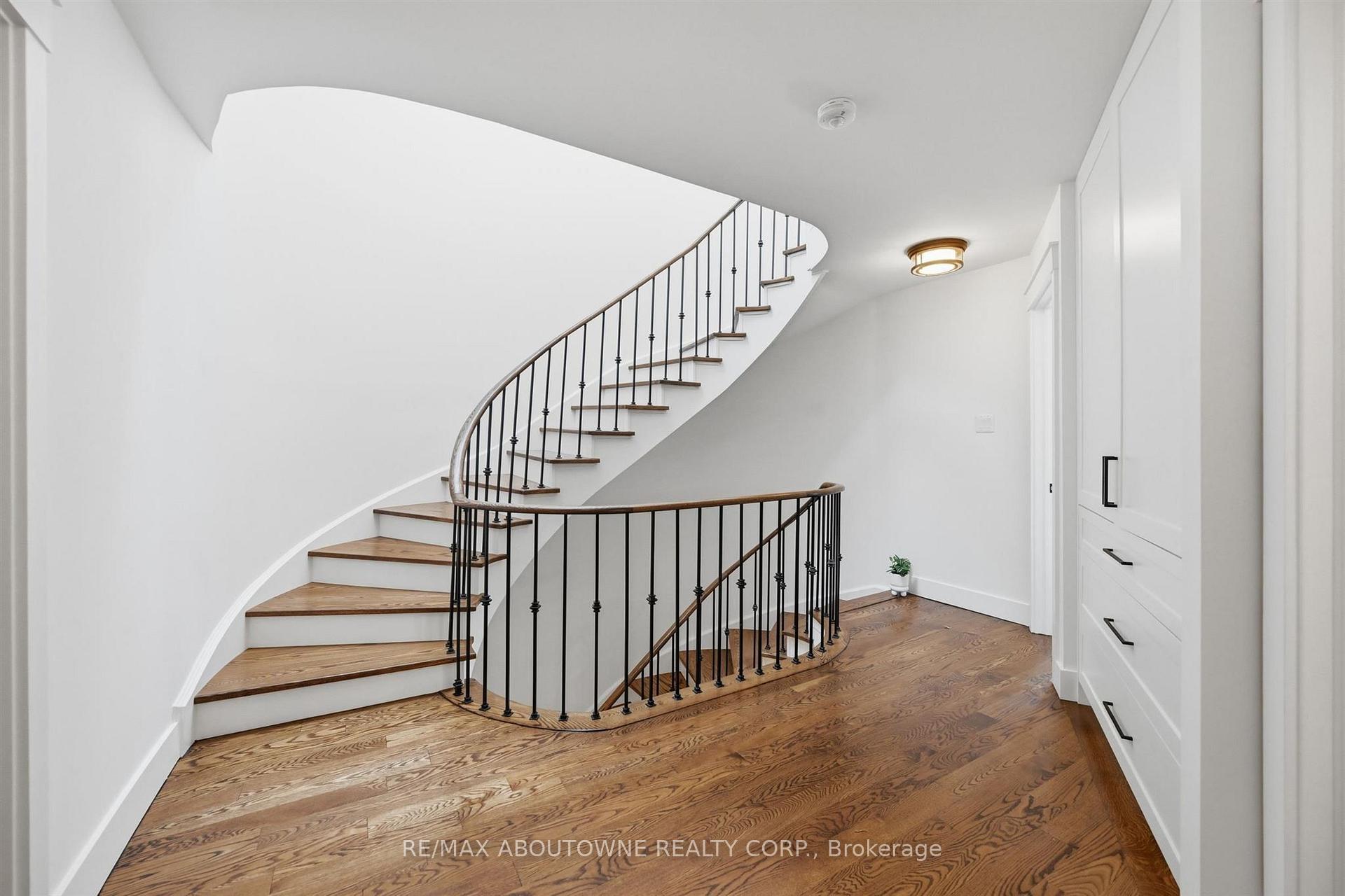 Photo 25 of 25 Southwind Terrace, Oakville, Bronte — HOMEH