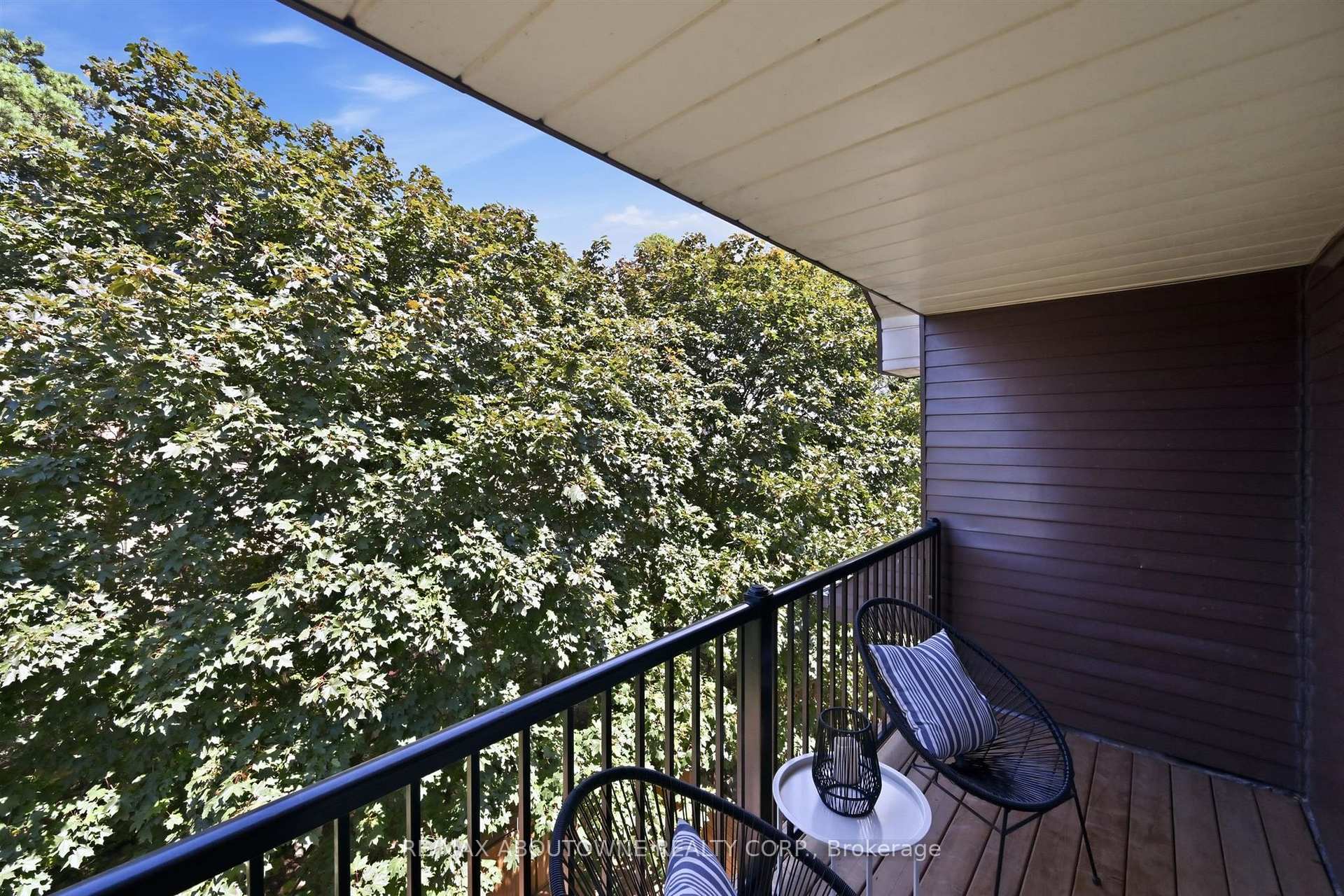Photo 36 of 25 Southwind Terrace, Oakville, Bronte — HOMEH