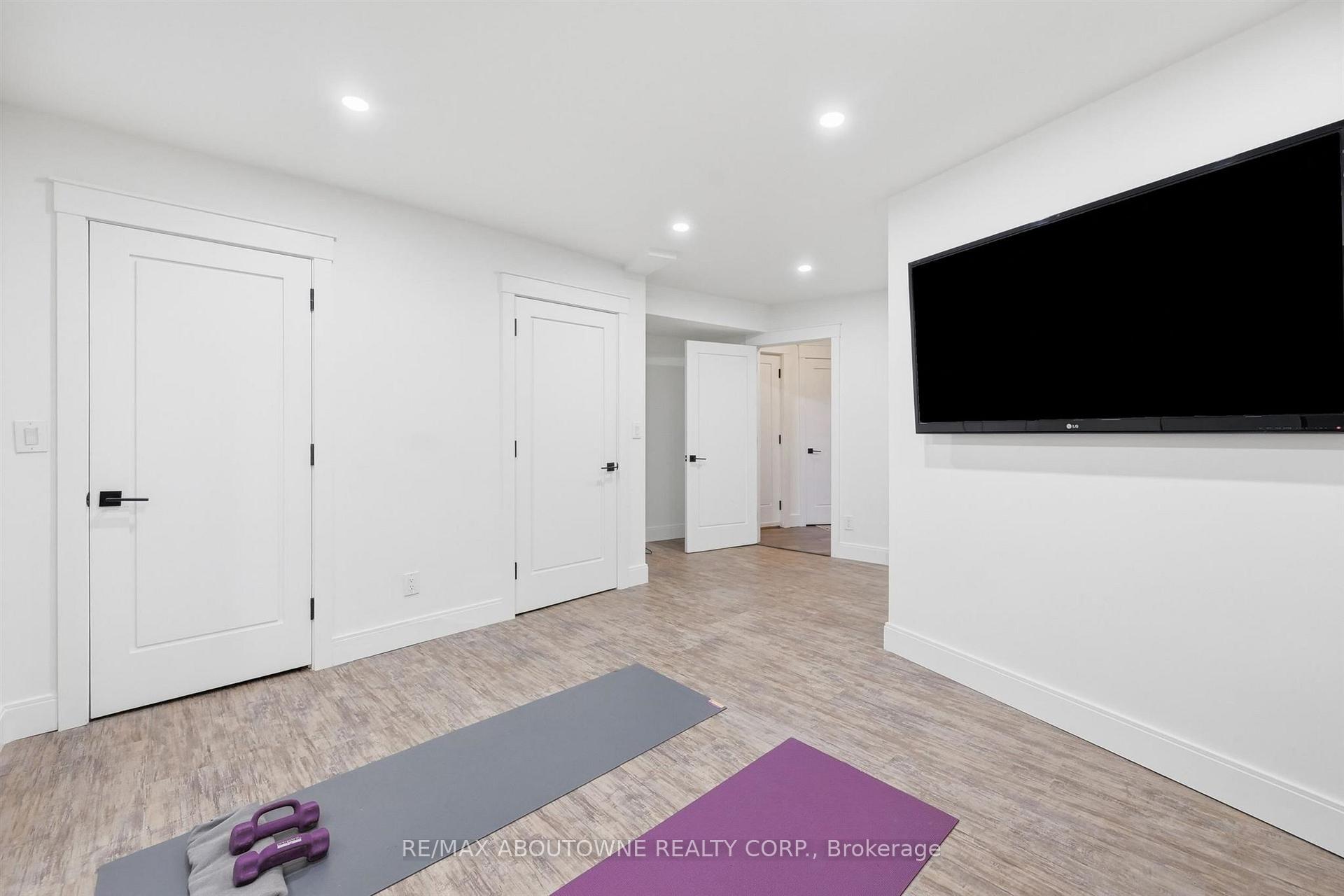 Photo 46 of 25 Southwind Terrace, Oakville, Bronte — HOMEH