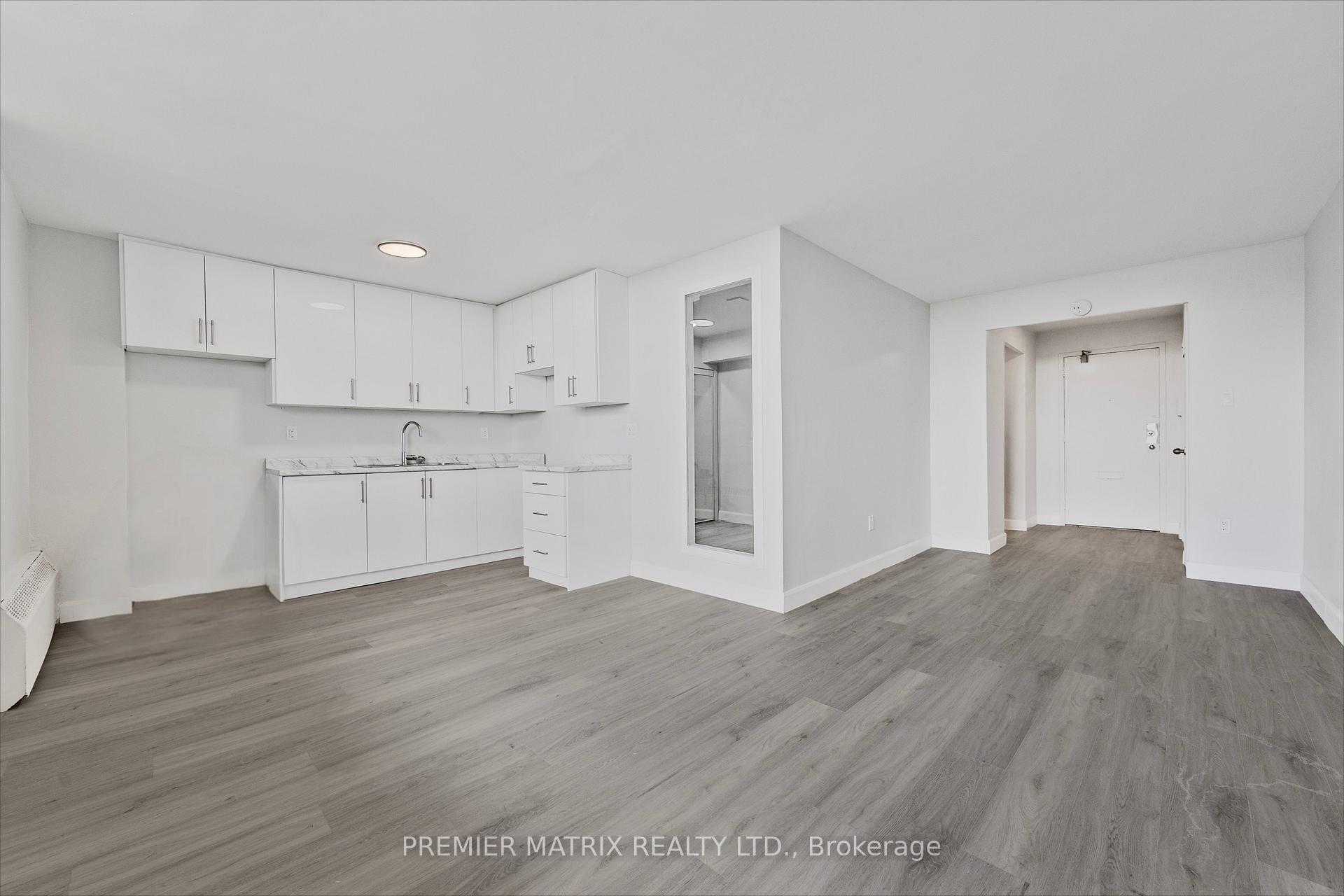 Photo 9 of Unit 608, 65 Thorncliffe Park Drive, Toronto, Thorncliffe Park — HOMEH