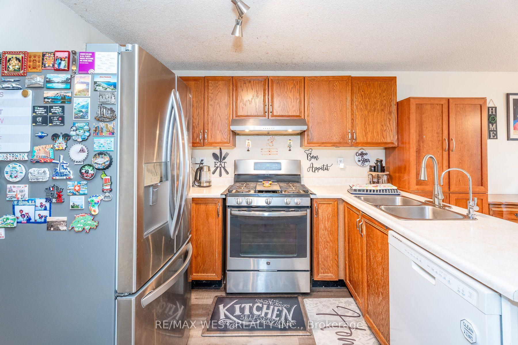 Photo 4 of 369 Galloway Boulevard, Midland — HOMEH