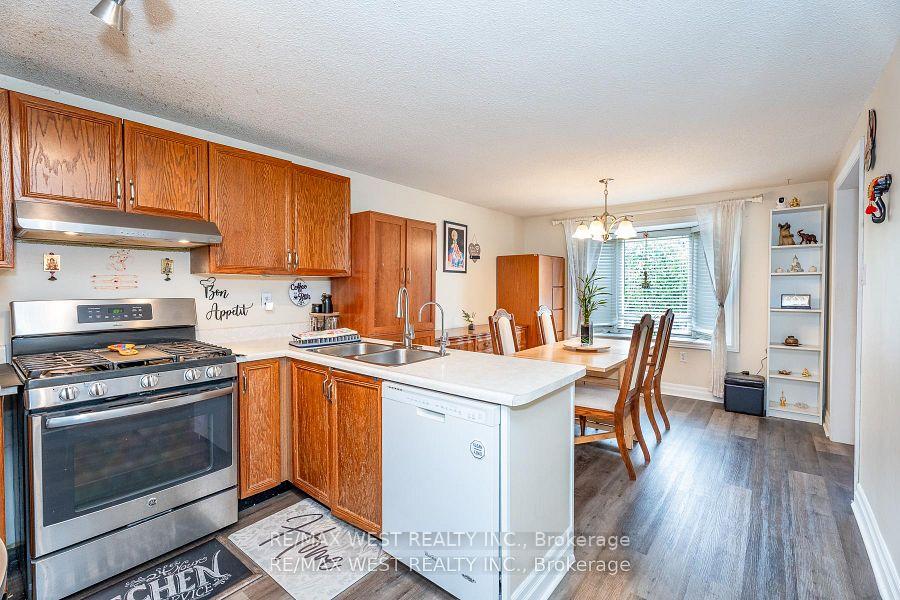 Photo 15 of 369 Galloway Boulevard, Midland — HOMEH
