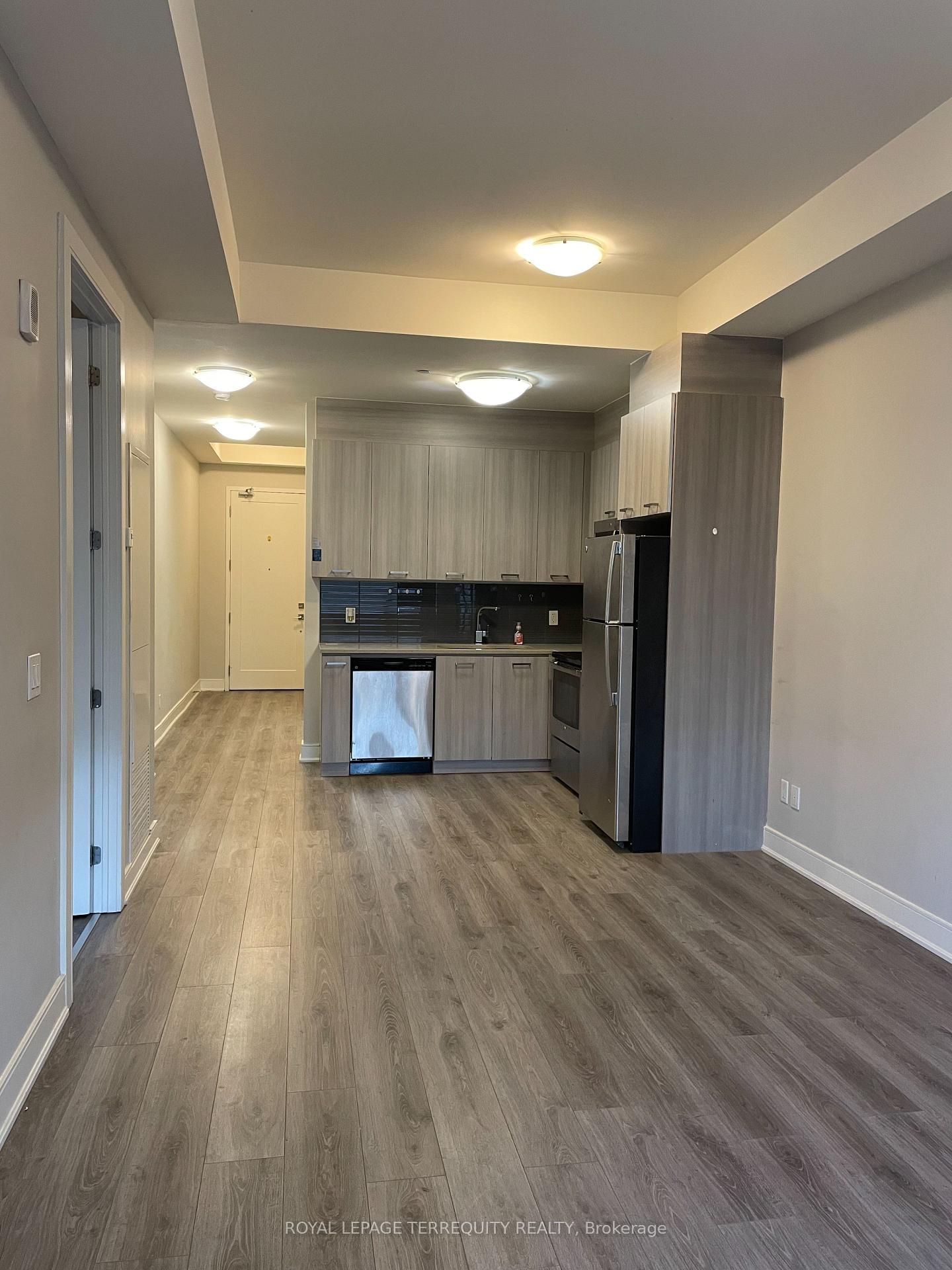 Photo 2 of Unit 308, 150 Main Street W, Hamilton, Hamilton Beach — HOMEH