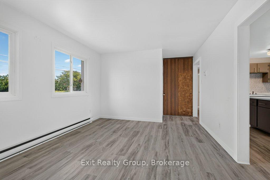 Photo 9 of 244 Weller Avenue, Kingston, Rideau — HOMEH