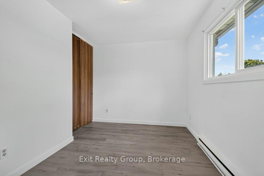 Photo 17 of 244 Weller Avenue, Kingston, Rideau — HOMEH