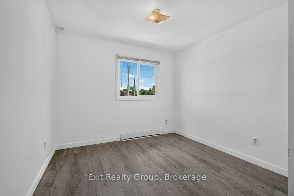Photo 20 of 244 Weller Avenue, Kingston, Rideau — HOMEH