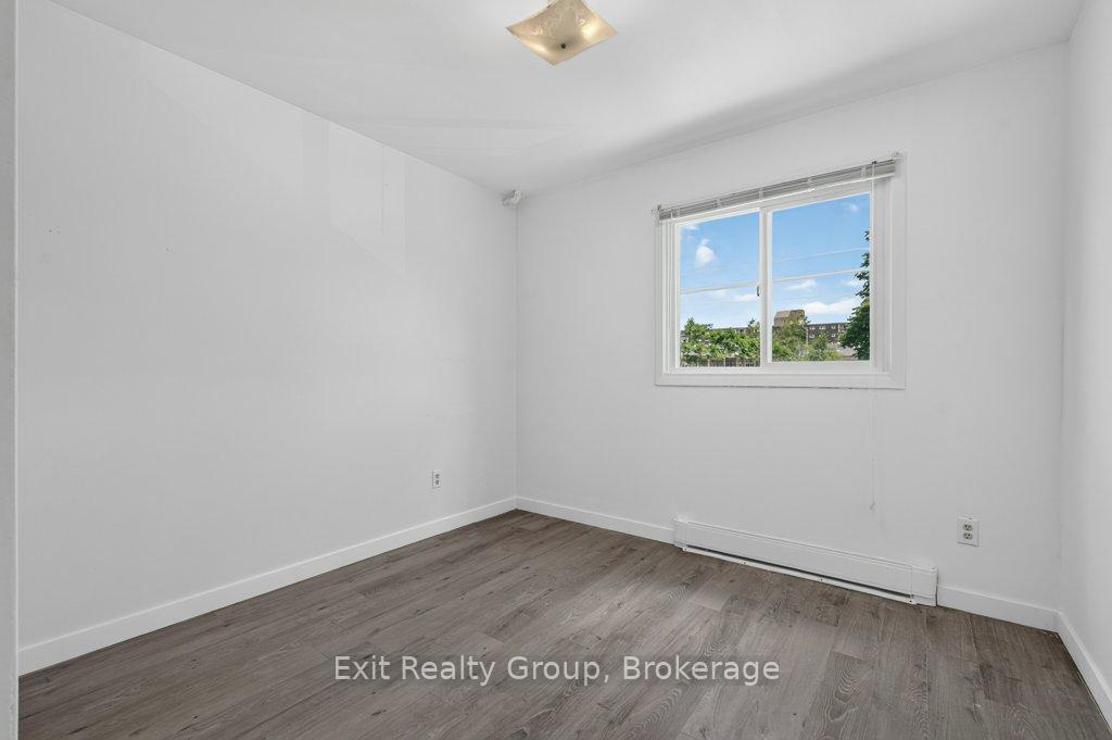 Photo 21 of 244 Weller Avenue, Kingston, Rideau — HOMEH