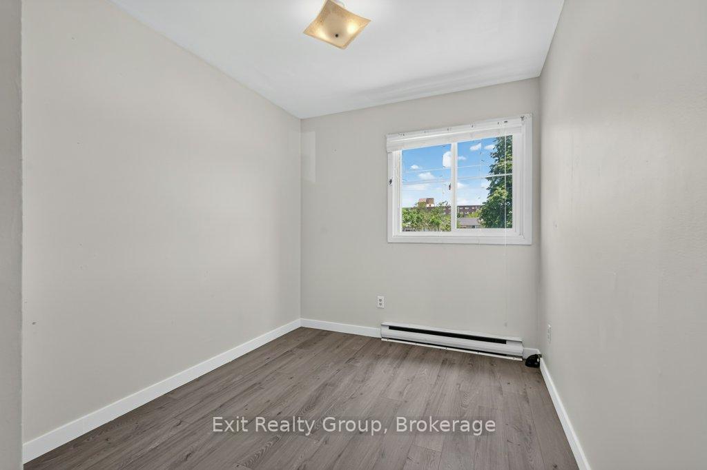 Photo 22 of 244 Weller Avenue, Kingston, Rideau — HOMEH