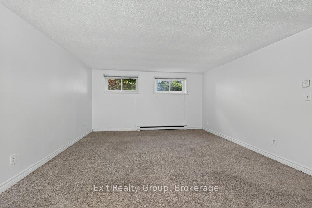 Photo 28 of 244 Weller Avenue, Kingston, Rideau — HOMEH