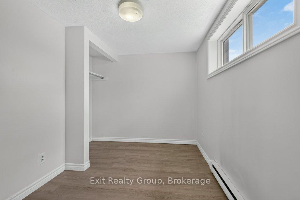 Photo 30 of 244 Weller Avenue, Kingston, Rideau — HOMEH