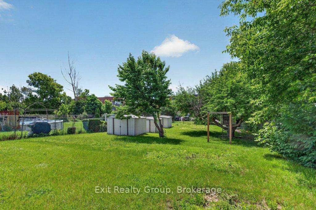 Photo 34 of 244 Weller Avenue, Kingston, Rideau — HOMEH