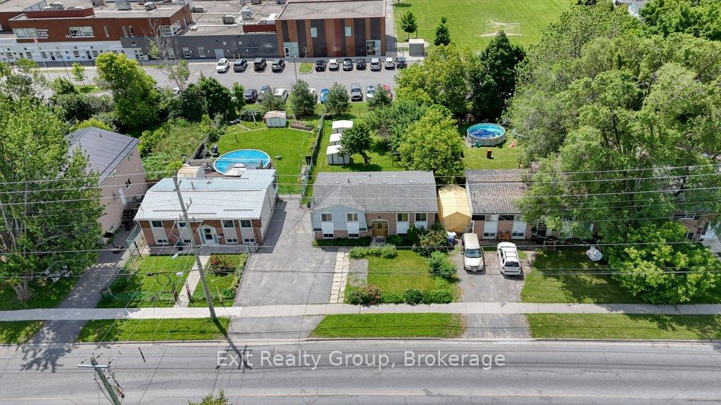 Photo 38 of 244 Weller Avenue, Kingston, Rideau — HOMEH