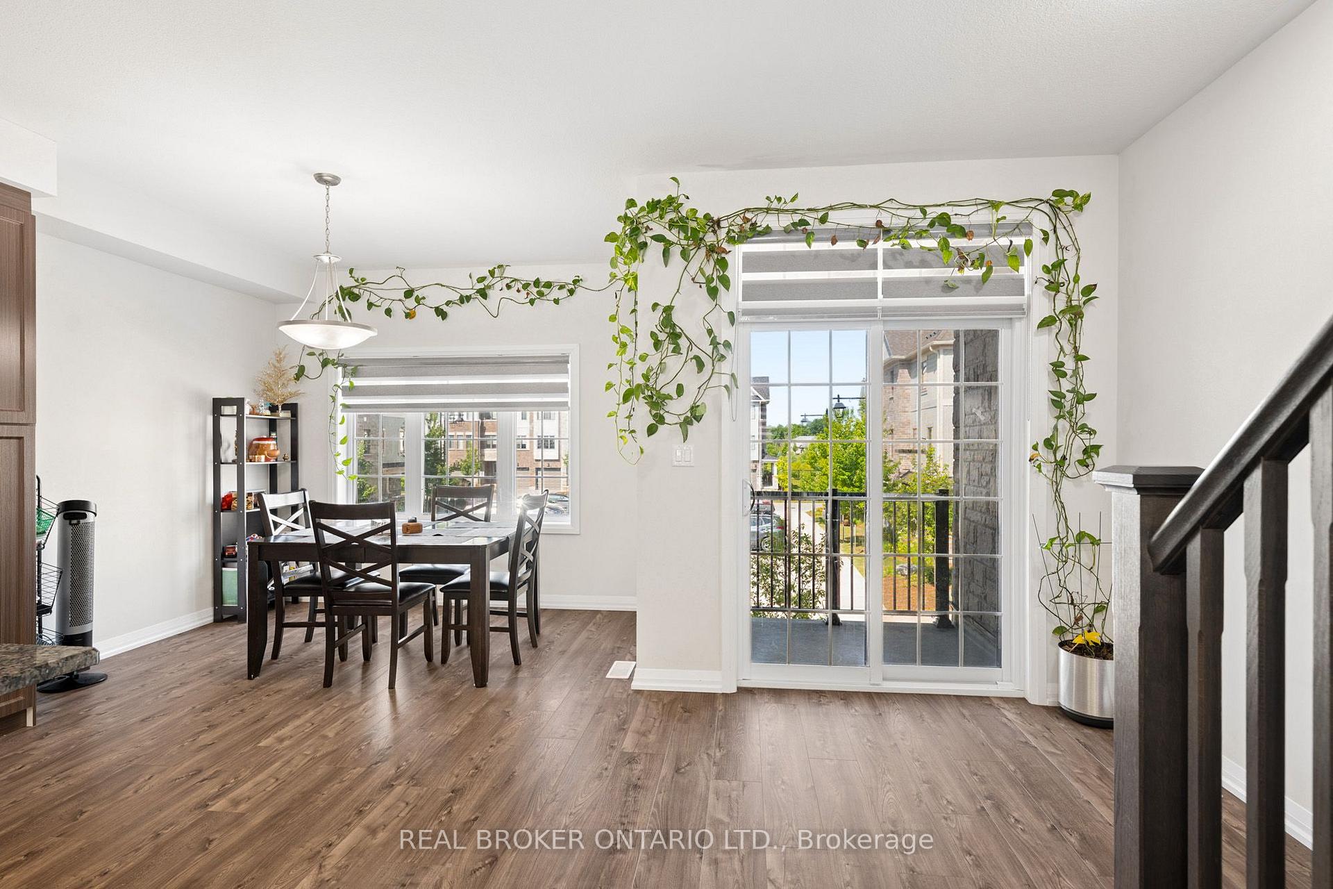 Photo 19 of 46 Bank Swallow Crescent, Kitchener, Doon South — HOMEH